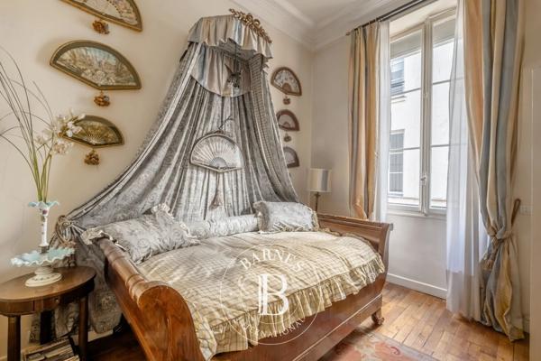 Paris 7ème, Appartement 2 Chambres -  93 m² à vendre