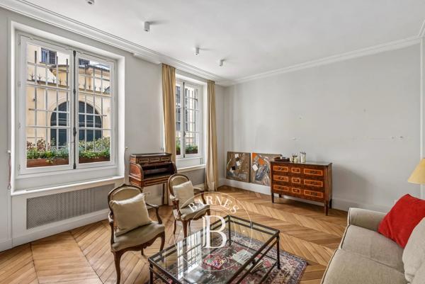 Paris 7ème, Appartement 2 Chambres -  82 m² à vendre