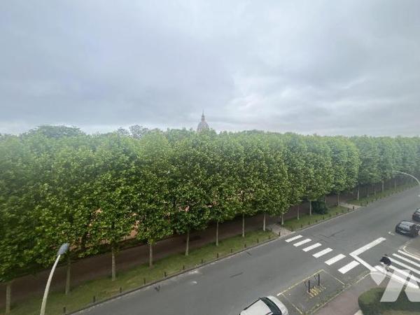 BOULOGNE-SUR-MER
Notre Service Immobilier vous propose cet appartement de standing au sein d'u...