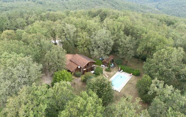 Maison + gîte indépendant dans un écrin de verdure