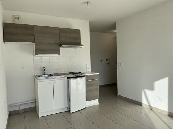 Appartement à vendre |  Pierre-Bénite |  2 pièces | 34 m²