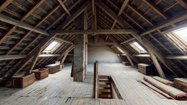 Pavillon sur sous-sol total et combles aménageables