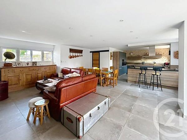 Maison à vendre  5 pièces - 145,10 m 2   LA GUIERCHE  - 72