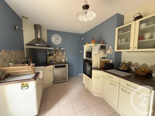Maison à vendre  5 pièces - 145,10 m 2   LA GUIERCHE  - 72