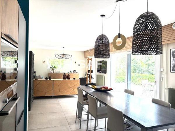 Proprièté unique Dijon 5 minutes de la Gare SNCF