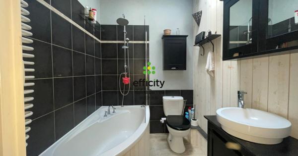 Maison
         7 pièces
        - 208 m²