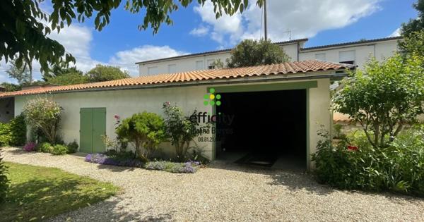 Maison
         7 pièces
        - 208 m²