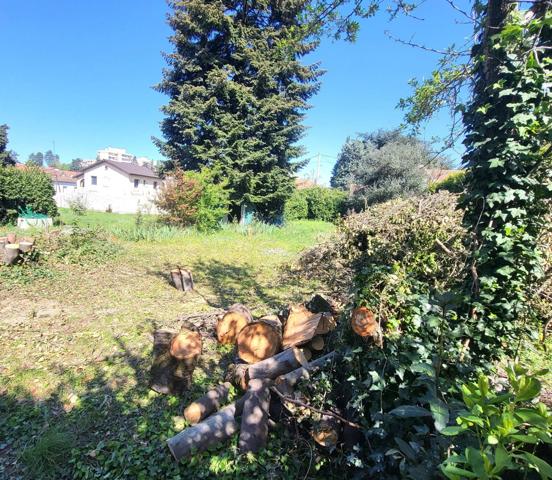 Au coeur de BRON - PARCELLE A BÂTIR 500 m²  hors lotissement - Libre constructeur