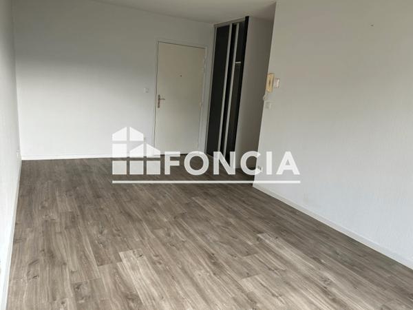 Location Appartement 2 pièces 45.27 m² - 9 RUE ALPHONSE DAUDET Niort 79000