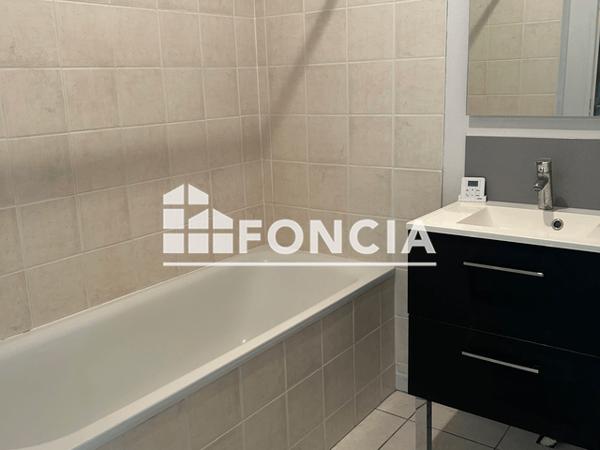 Location Appartement 2 pièces 45.27 m² - 9 RUE ALPHONSE DAUDET Niort 79000