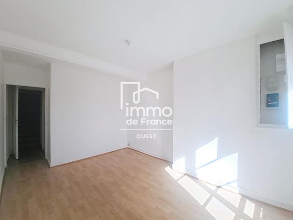 Appartement Evron 1 pièce(s)