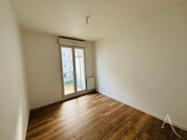 Appartement F4 Bord de Seine - MANTES-LA-JOLIE