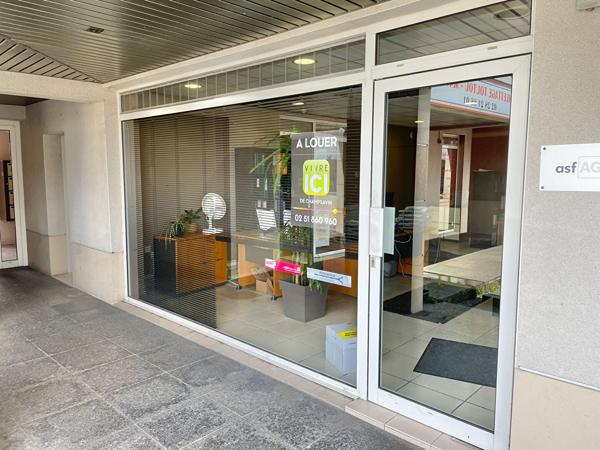 A LOUER - VERTOU PROCHE BOURG - LOCAL COMMERCIAL D'ENVIRON 50 M²
