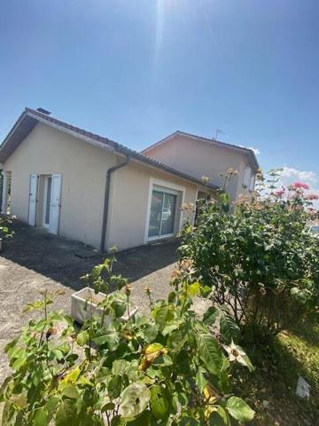 Villa au calme proche commodités