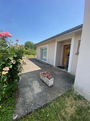 Villa au calme proche commodités