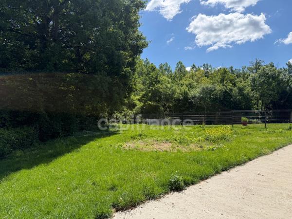 Maison à vendre 5 pièces JOIGNY (89) plain pied de 2018  3 chambres Garage Terrain de 800 m2
