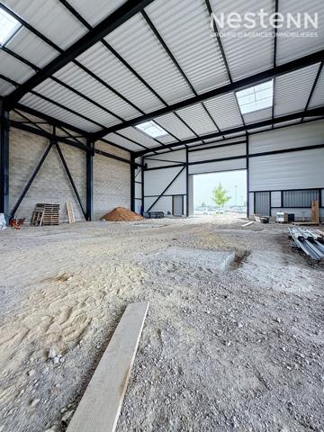 Local industriel 480 m² 9 m sous plafond