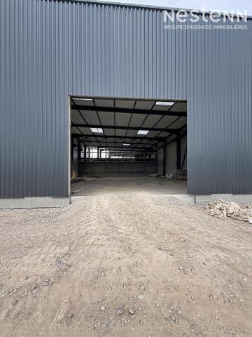 Local industriel 480 m² 9 m sous plafond