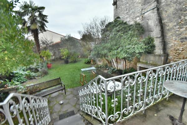 Maison des années 30 à vendre 5 pièces (16) ANGOULEME, 4 Chambres, 1 garage, 1 jardin