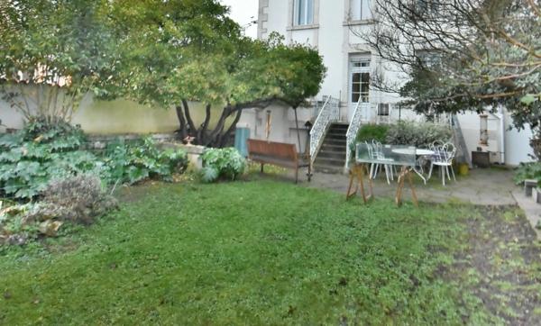 Maison des années 30 à vendre 5 pièces (16) ANGOULEME, 4 Chambres, 1 garage, 1 jardin