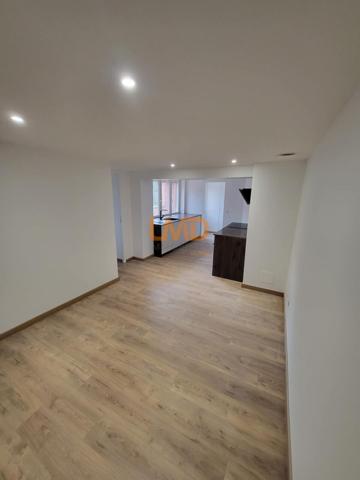 Maison entièrement rénové 2 chambres ,jardin, double garage