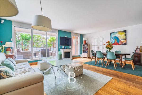 Paris 16ème, Appartement 4 Chambres -  136 m² à vendre