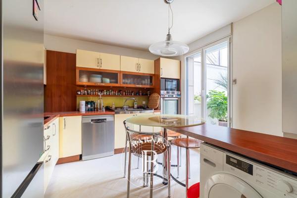 Paris 16ème, Appartement 4 Chambres -  136 m² à vendre