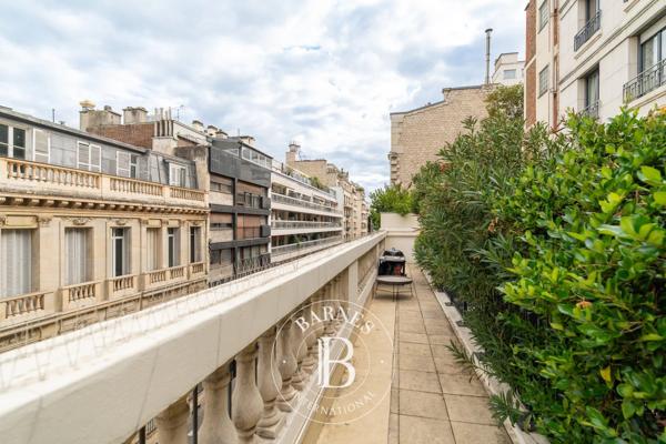 Paris 16ème, Appartement 4 Chambres -  136 m² à vendre