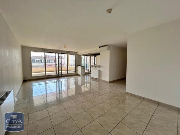 Appartement à louer 4 pièces 119.8m² Villefranche-sur-Saône (69400)