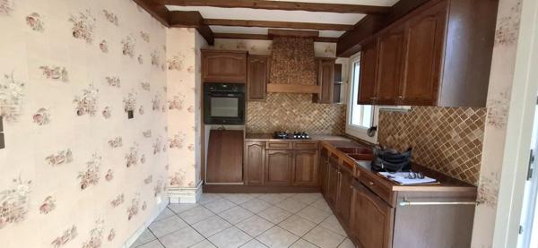 Maison à Vendre 5 pièces OMISSY (02) Jardin, Double Garage