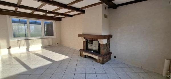 Maison à Vendre 5 pièces OMISSY (02) Jardin, Double Garage