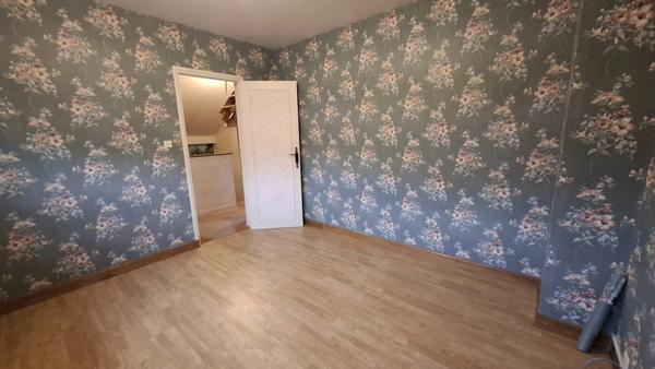 Maison à Vendre 5 pièces OMISSY (02) Jardin, Double Garage