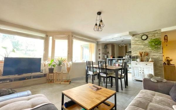 Appartement à vendre    4 pièces • 96,18 m2 Saint-Genis-Laval