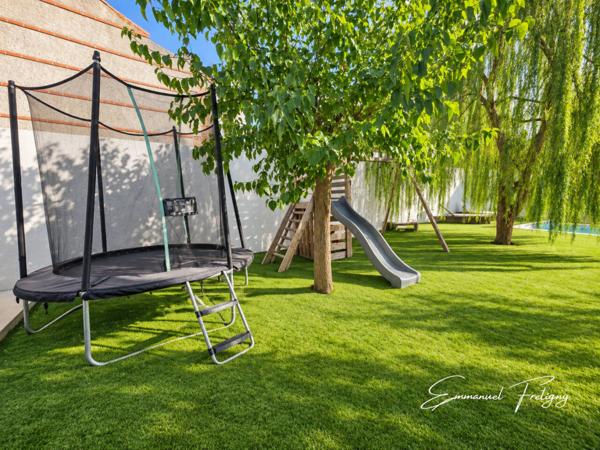 Maison à vendre 5 pièces de 147 m²