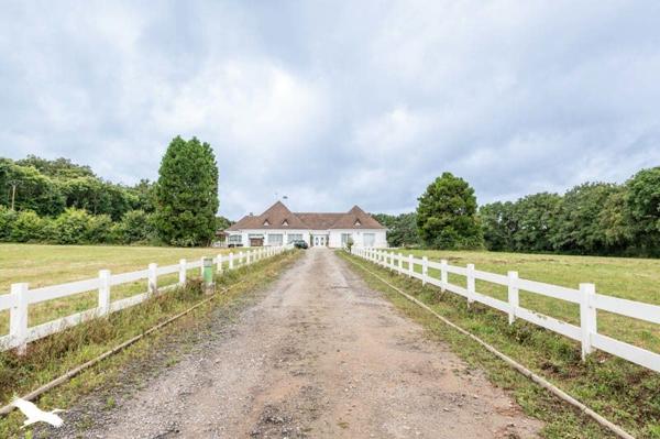 Maison à louer |  Couëron |  5 pièces | 354 m²