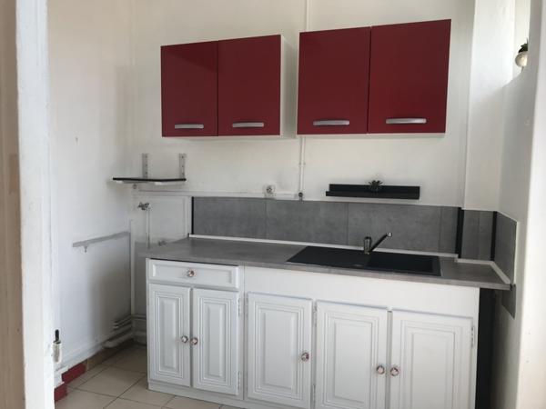 Appartement à vendre |  Saint-Ouen-l'Aumône |  1 pièce | 30 m²