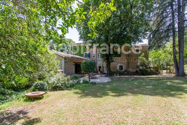 Mas à vendre 15 pièces  523 m2 avec Gîte 14 pers.SAINT SEBASTIEN D'AIGREFEUILLE (30) Terrain + de 7 ha