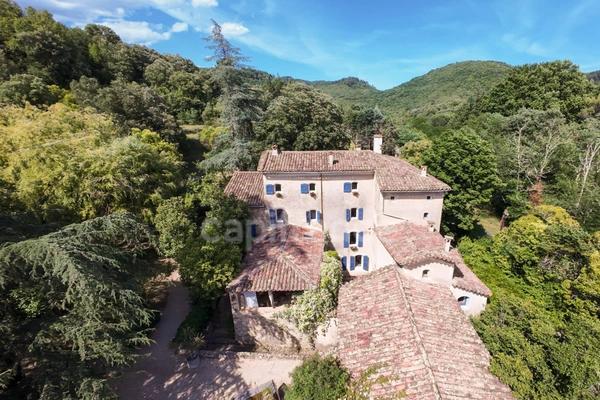 Mas à vendre 15 pièces  523 m2 avec Gîte 14 pers.SAINT SEBASTIEN D'AIGREFEUILLE (30) Terrain + de 7 ha