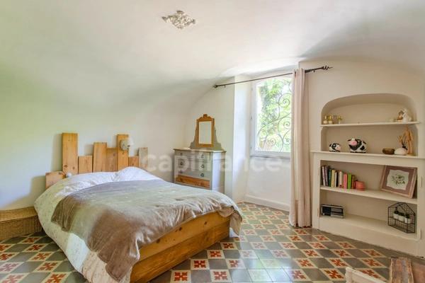 Mas à vendre 15 pièces  523 m2 avec Gîte 14 pers.SAINT SEBASTIEN D'AIGREFEUILLE (30) Terrain + de 7 ha