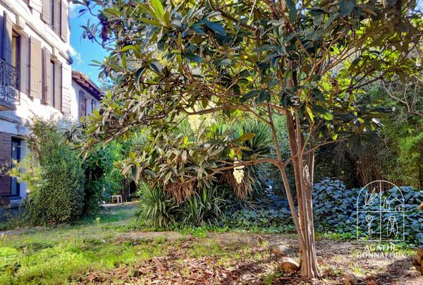 Tarascon (13150) Demeure de charme 230 m2 sur 1575 m2 de terrain