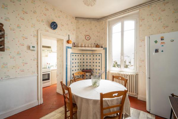 Opportunité investisseur : IMMEUBLE DE CARACTÈRE – 3 LOTS POSSIBLES – FORT POTENTIEL LOCATIF – Albi