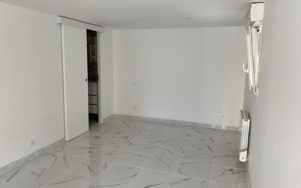 Appartement à louer    1 pièce • 25 m2 Roquecourbe