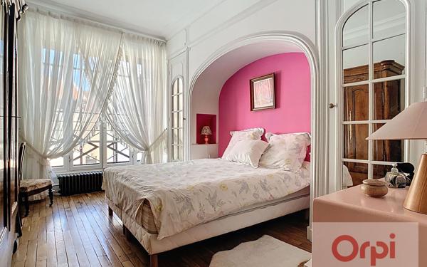 Maison à vendre    6 pièces • 188 m2 Vanves