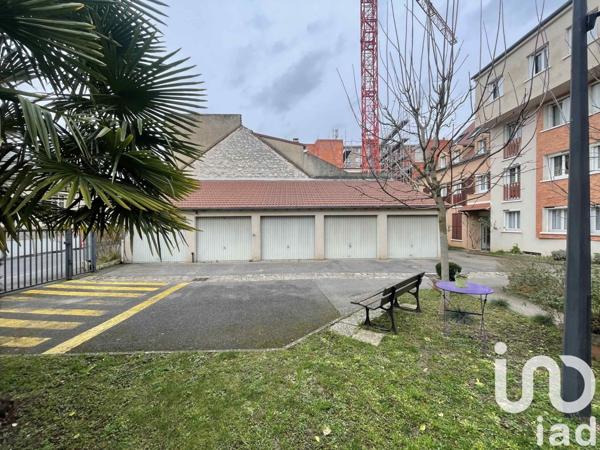 Appartement 5 pièces de 85 m² à Montereau-Fault-Yonne (77130)