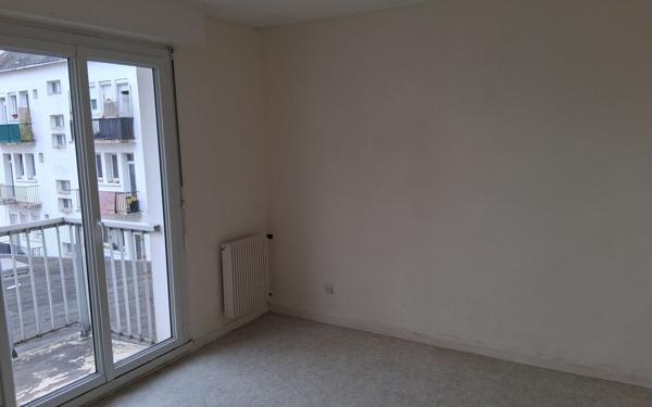 Appartement à vendre    4 pièces • 994,04 m2 Saint-Nazaire