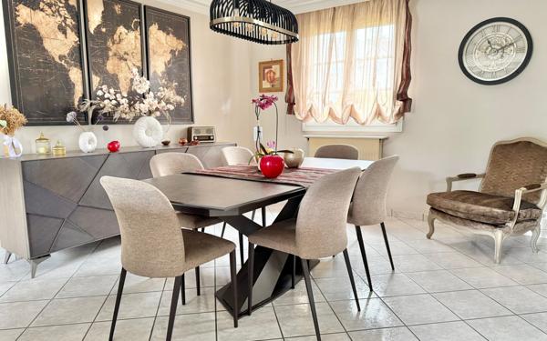 Maison à vendre    6 pièces •  Morangis