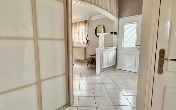 Maison à vendre    6 pièces •  Morangis