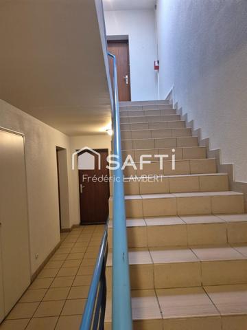 T2 bis dernier étage avec parking privatif et cave