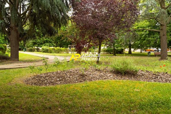 Sartrouville - La Croix Blanche - Appartement 4 pièces 67.10 m2 avec parking et cave 275 900 € **  - Référence  9589
