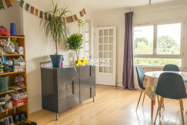 Sartrouville - La Croix Blanche - Appartement 4 pièces 67.10 m2 avec parking et cave 275 900 € **  - Référence  9589